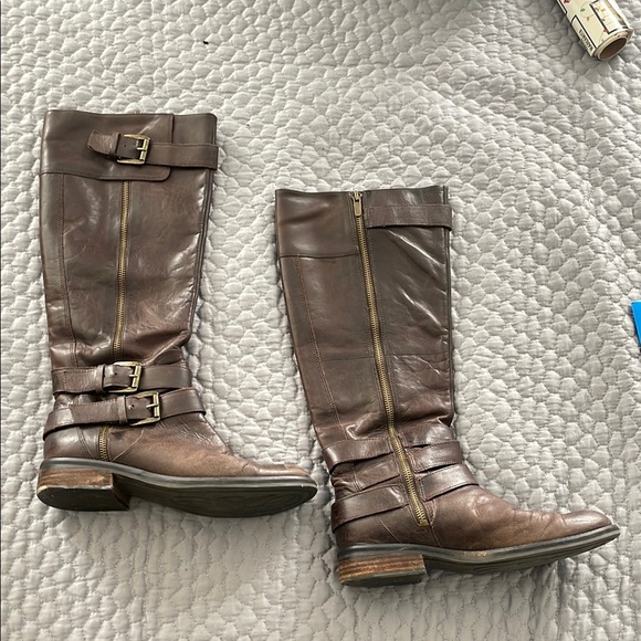 Brown Leather Riding Boots with Buckles - Picture 4 of 4